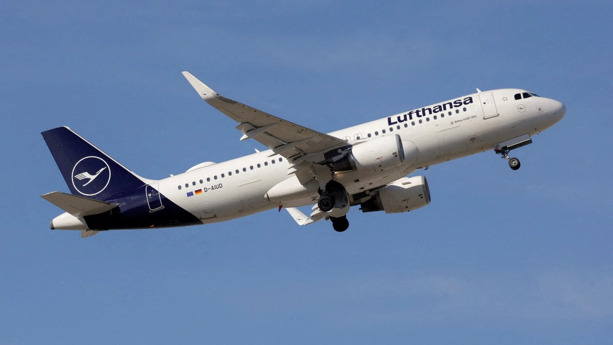 Airbus A320 Software Issue to Halt Over 300 Indian Planes, Worldwide Flight Delays Anticipated